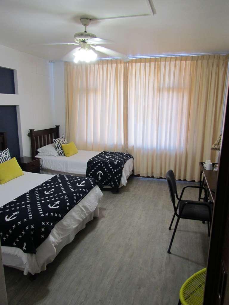 Hoedjiesbaai Hotel Saldanha Bay Номер фото